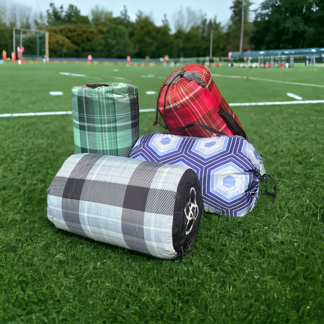 Adventure Weatherproof Blanket (Campfire Plaid) – ROAM Retail